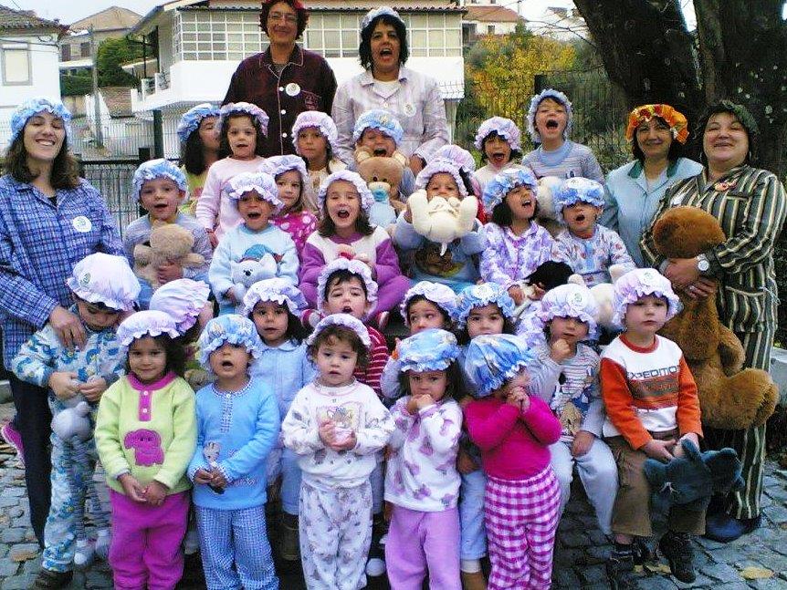 Crianças em Dornas, no Fundão, no Dia Nacional do Pijama 